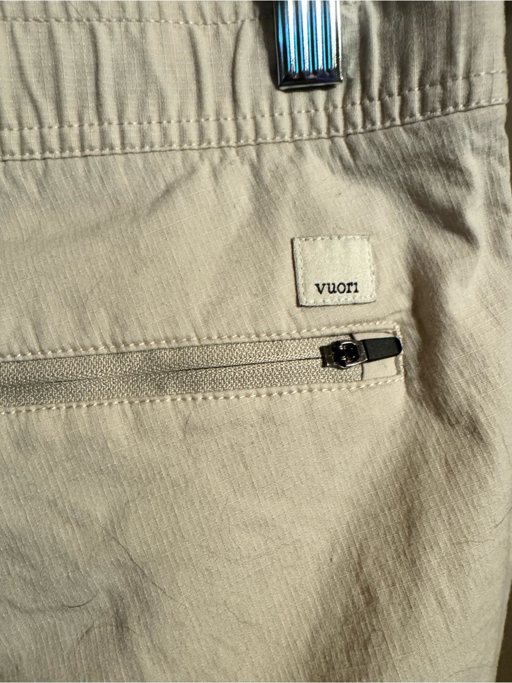 Vuori Women's Light Beige Drawstring Joggers - Picture 5 of 7